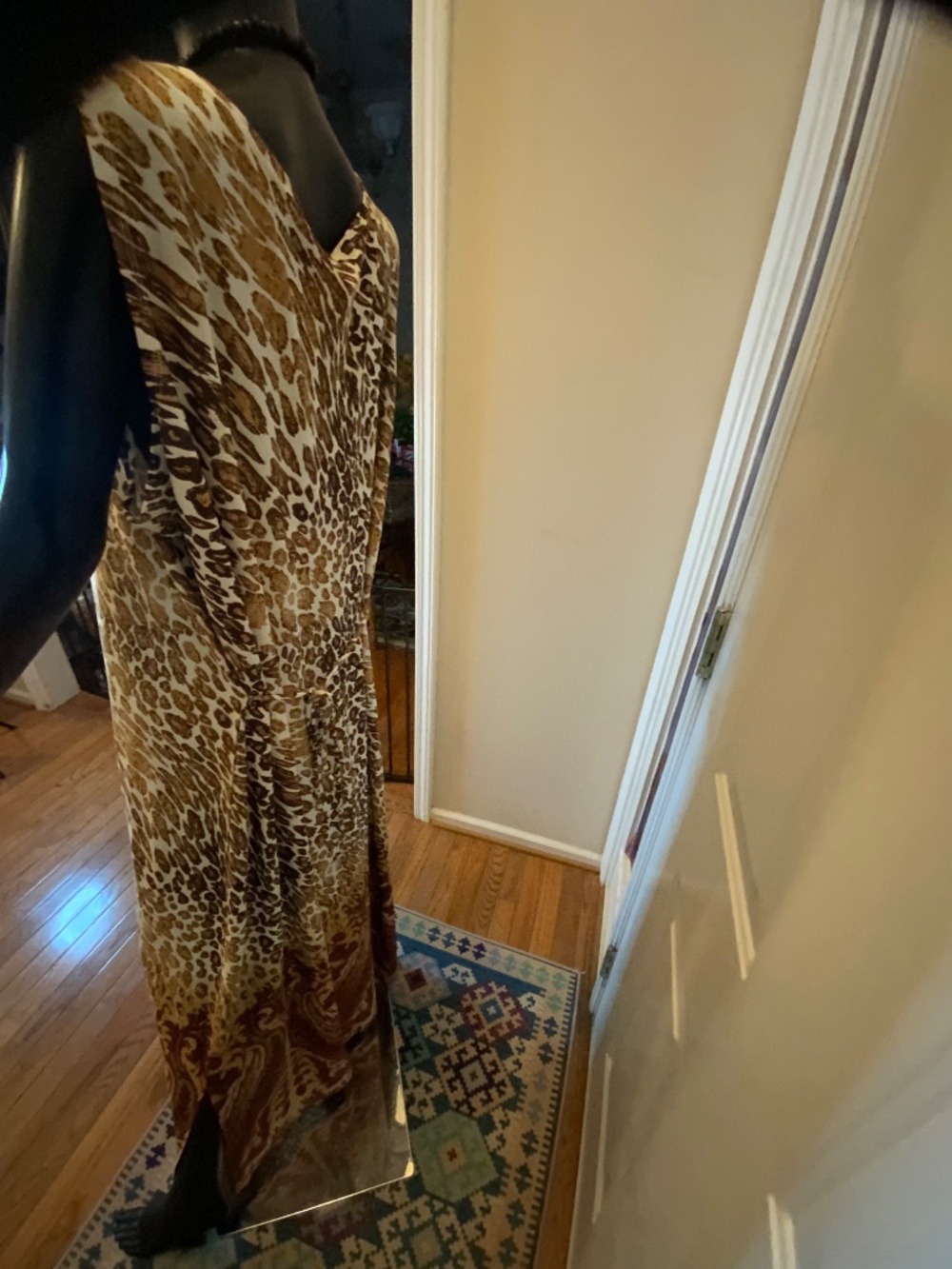 JMS Woman’s Dress - Picture 2 of 9